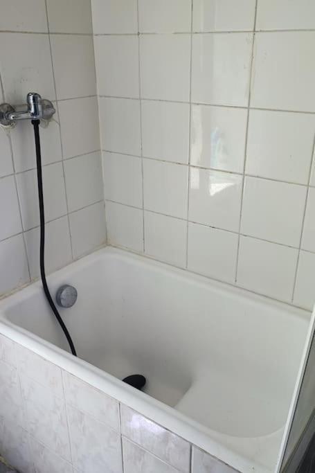 Saint Uze Appartement ภายนอก รูปภาพ